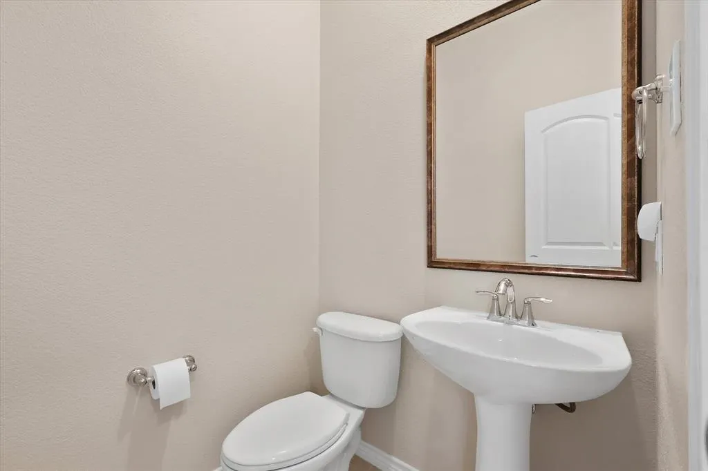 13900 Noel Road, #6