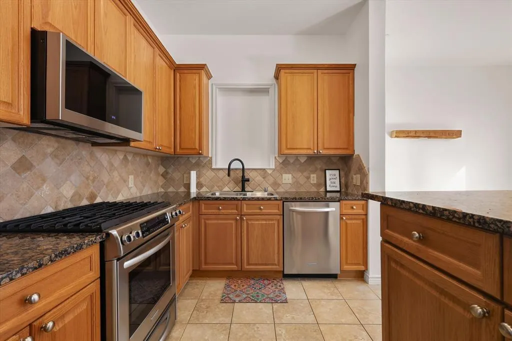 13900 Noel Road, #6