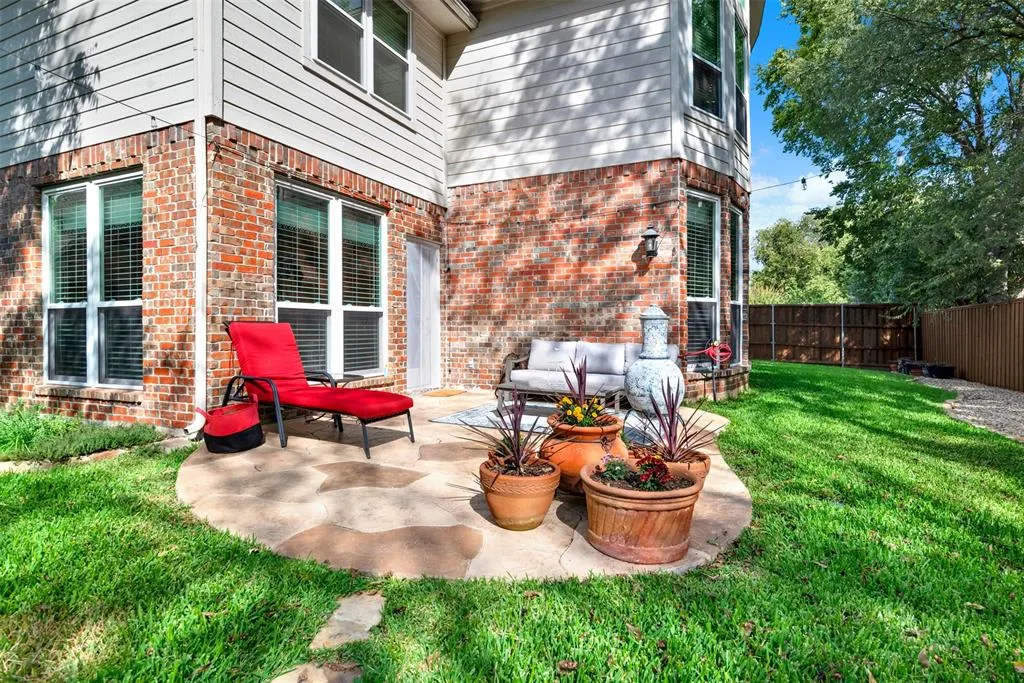 3104 Fernhurst Drive