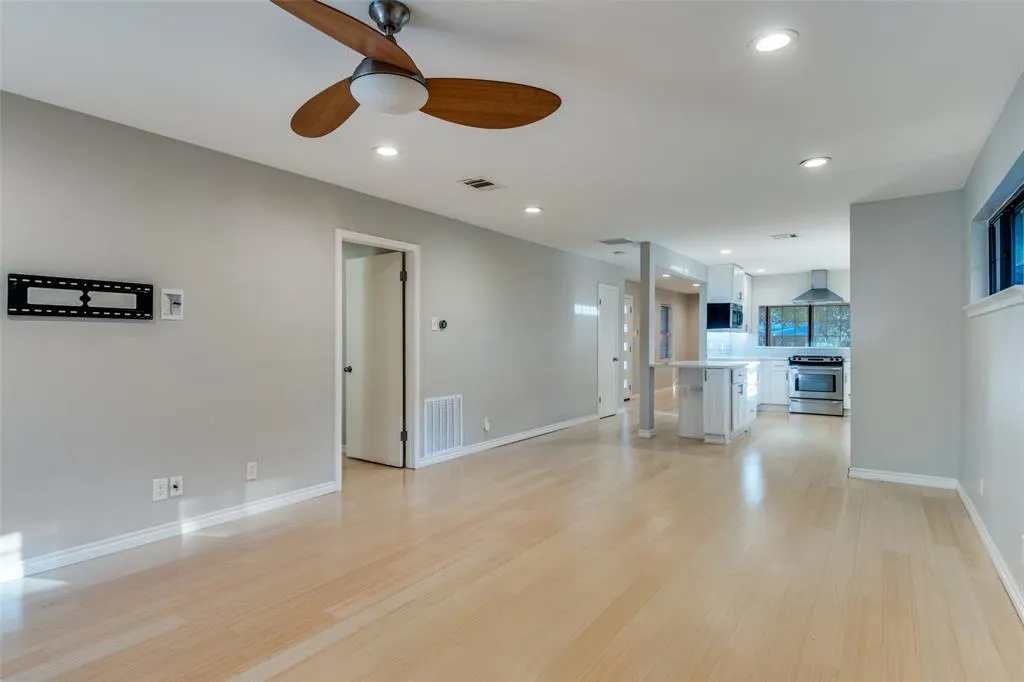 10665 Lake Haven Drive