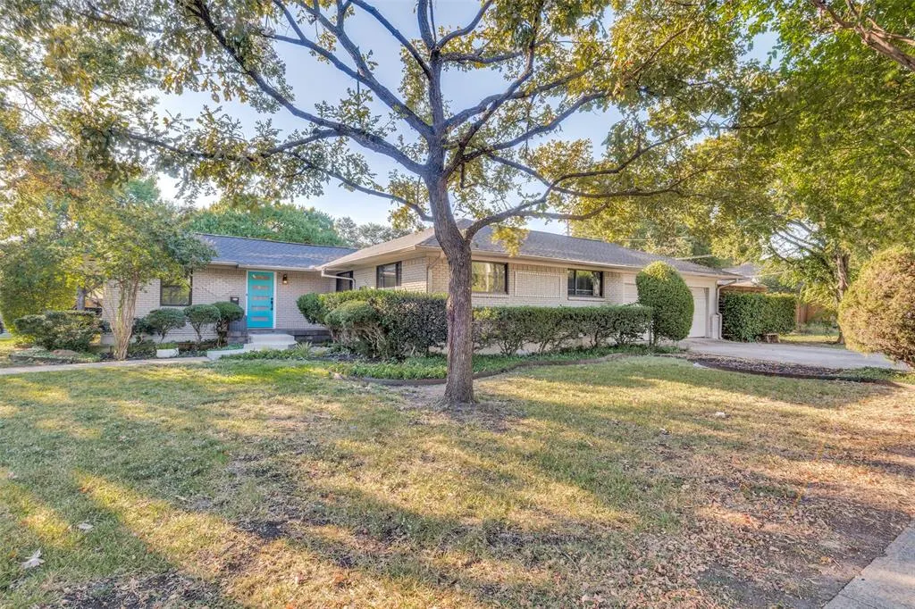 10665 Lake Haven Drive