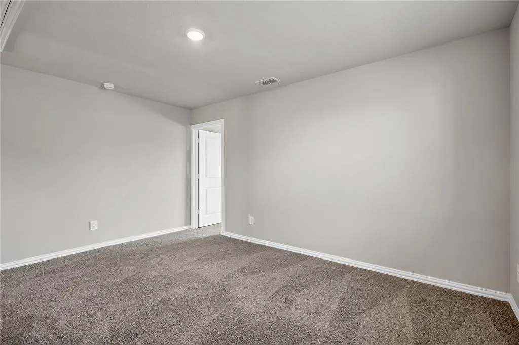 515 Ezra Lane