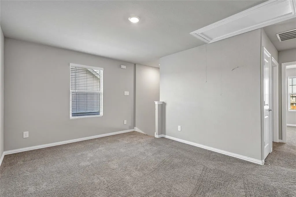 515 Ezra Lane