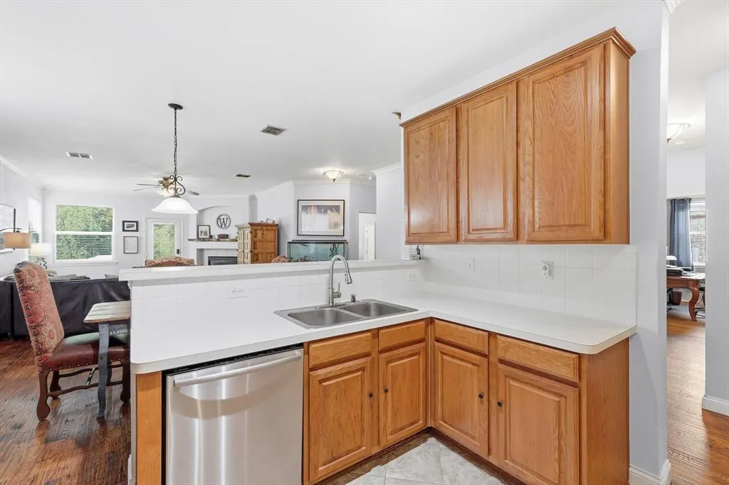 2604 Cypress Point Drive