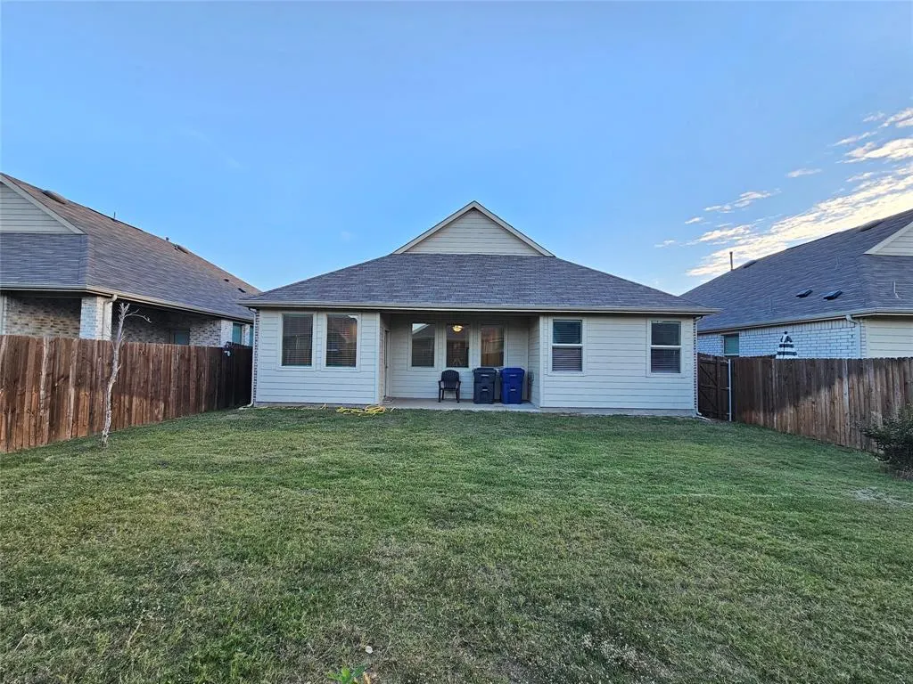 3704 Milkweed Road