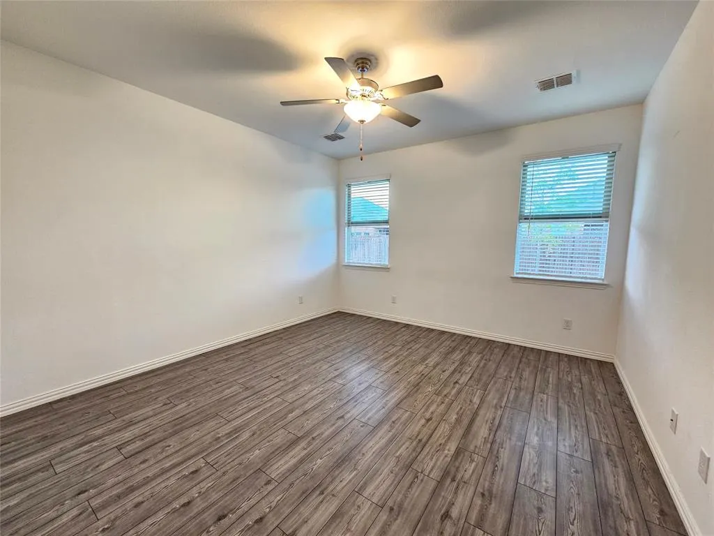 3704 Milkweed Road