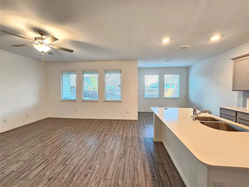3704 Milkweed Road