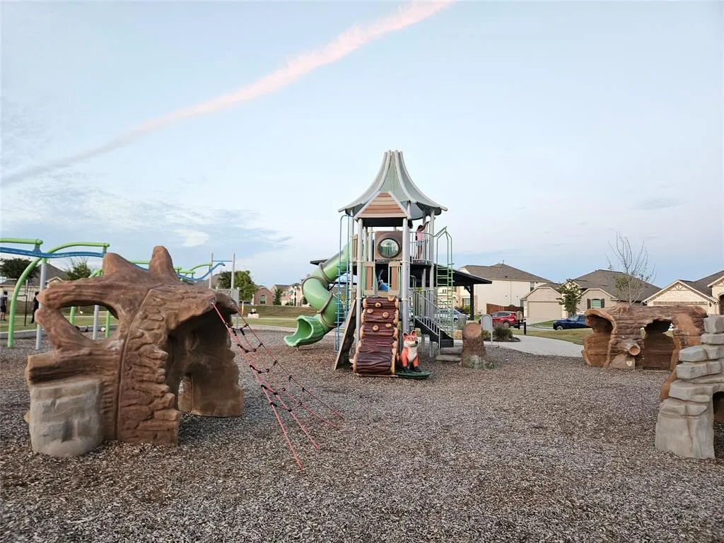 3704 Milkweed Road