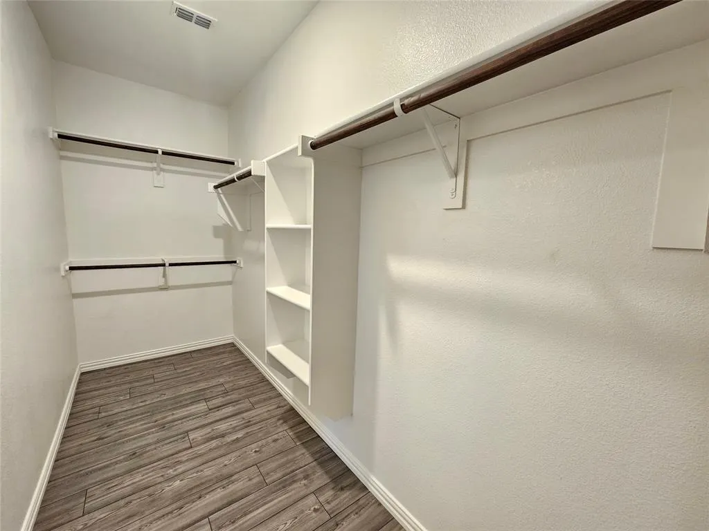 3704 Milkweed Road