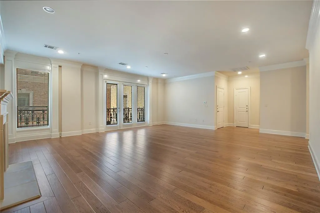 6405 Bandera Avenue, #3A