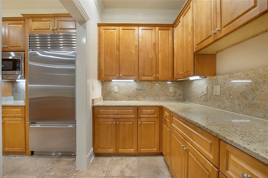 6405 Bandera Avenue, #3A
