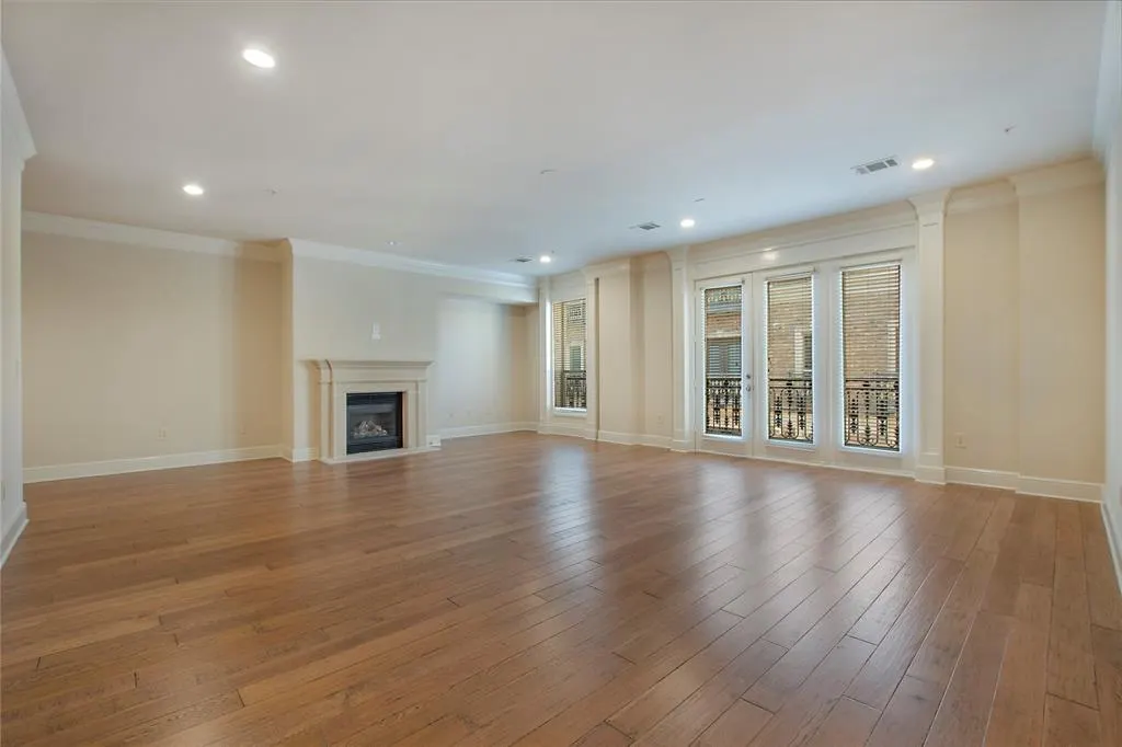 6405 Bandera Avenue, #3A