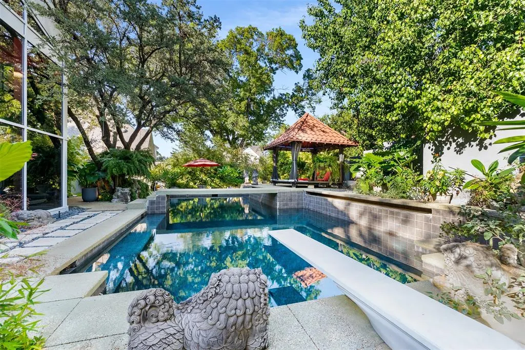 10406 Crestover Drive