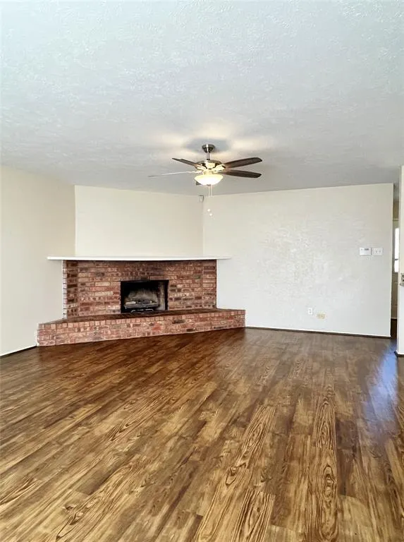 7132 Nutmeg Lane
