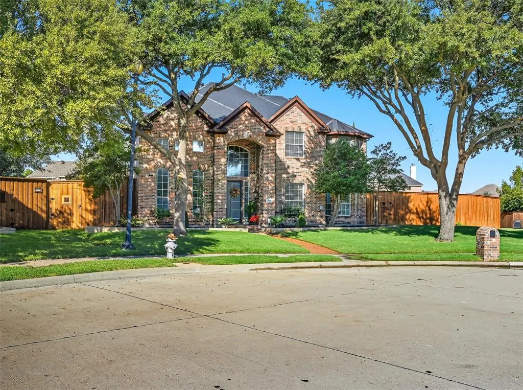2100 Copperfield Court