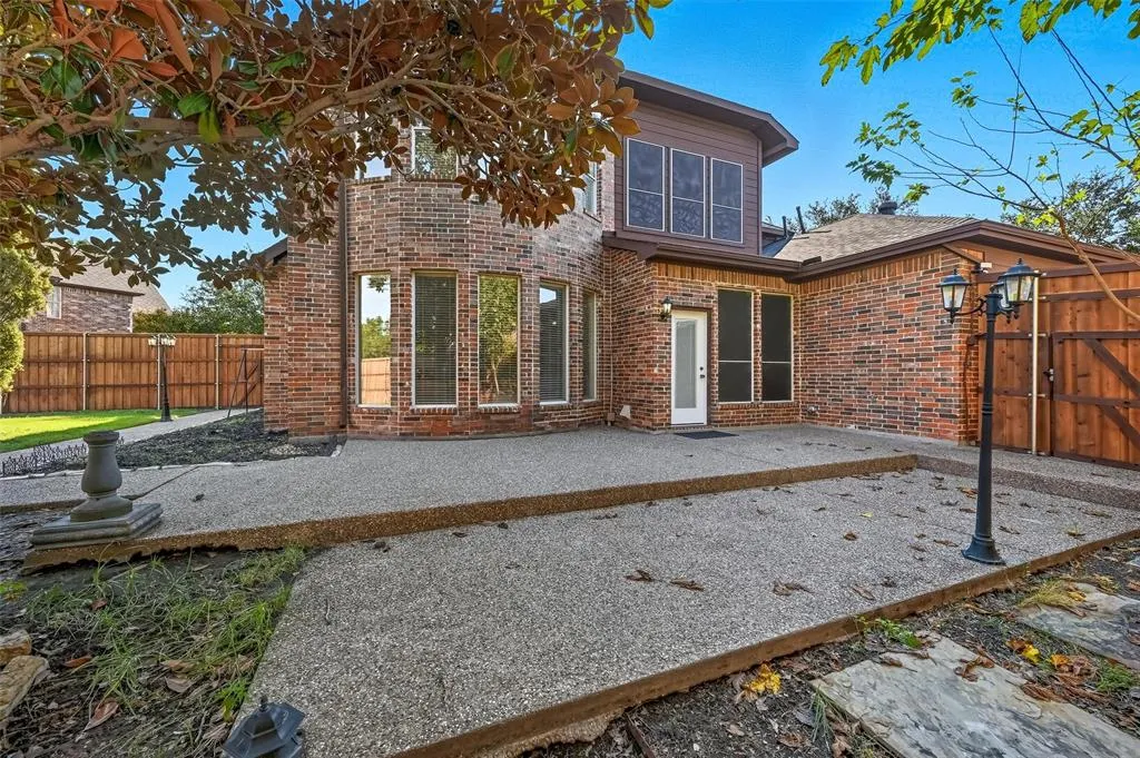 2100 Copperfield Court