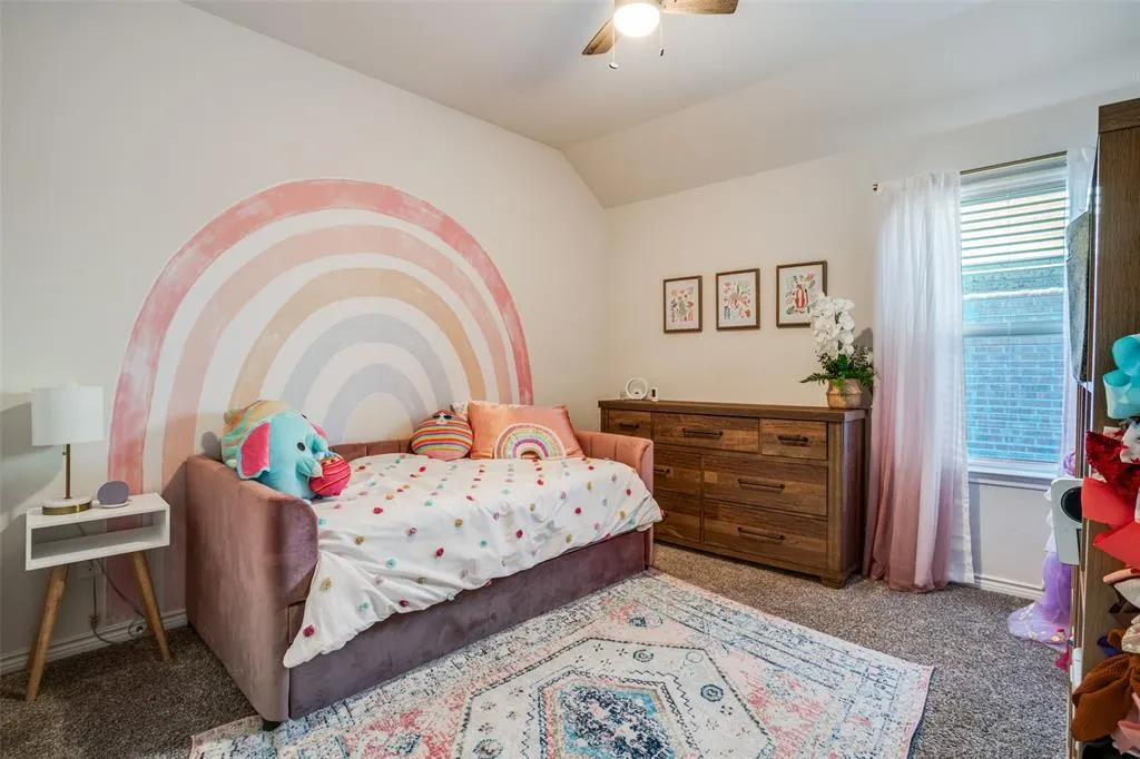 1013 Azure Lane