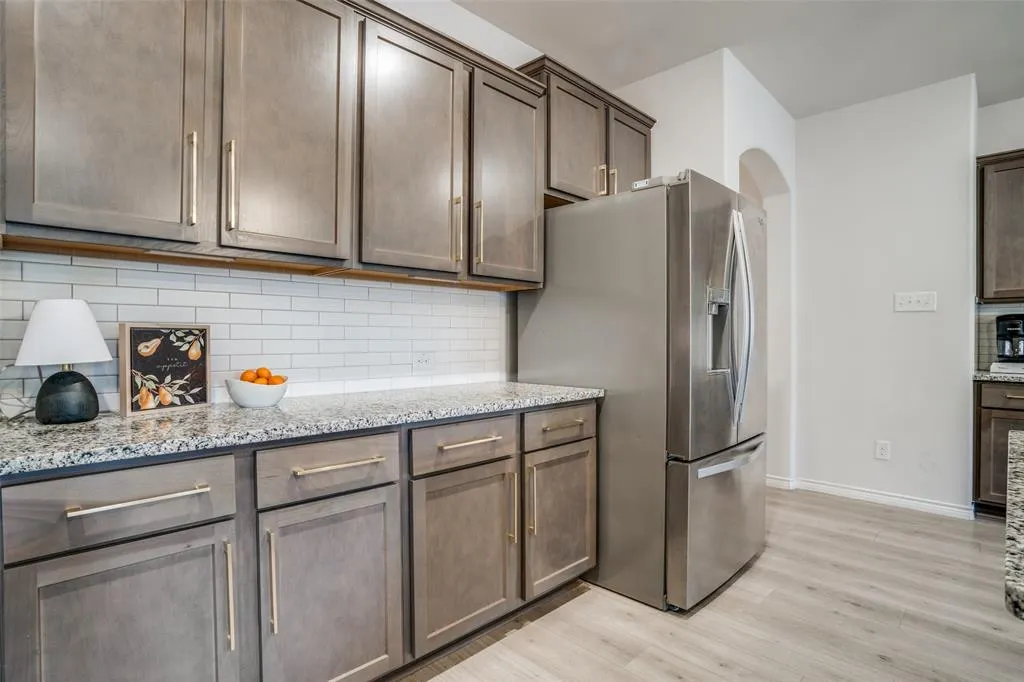 1013 Azure Lane