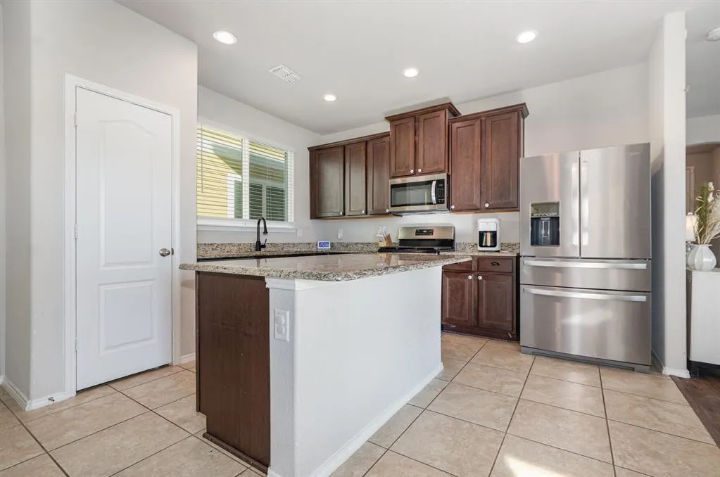 2305 Telfair Way