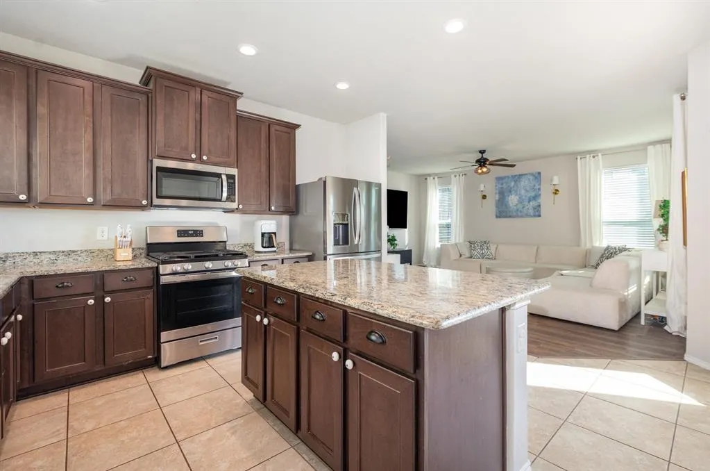 2305 Telfair Way