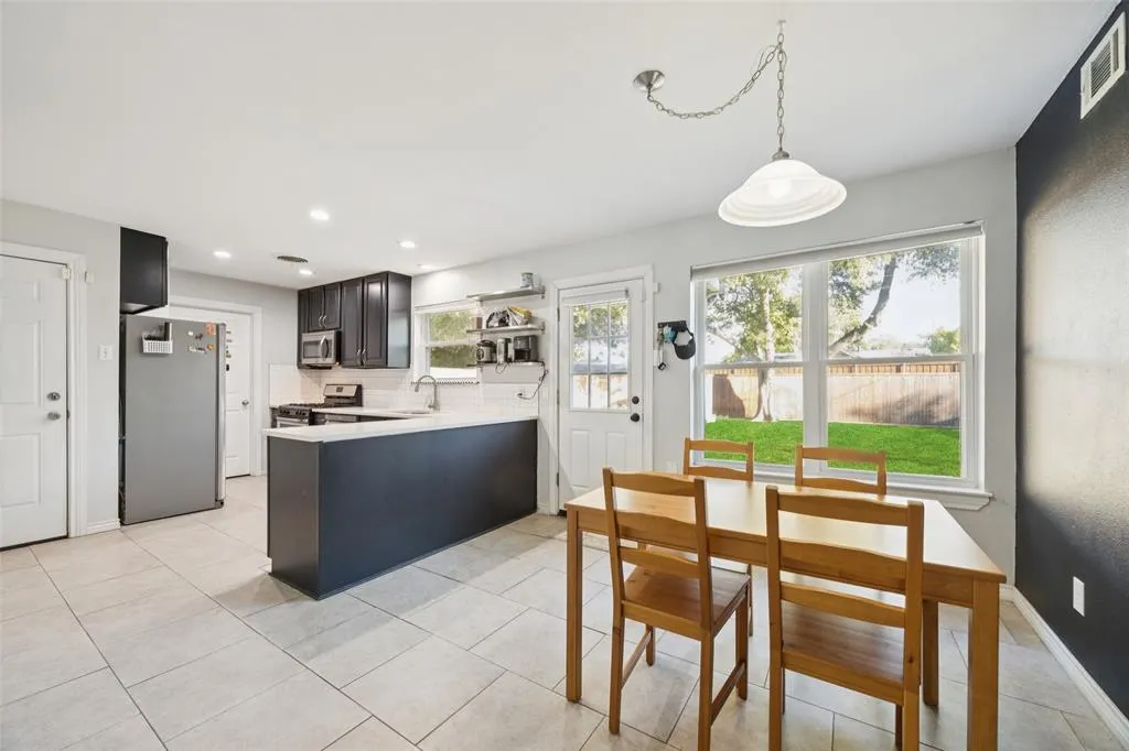 605 Fairview Drive