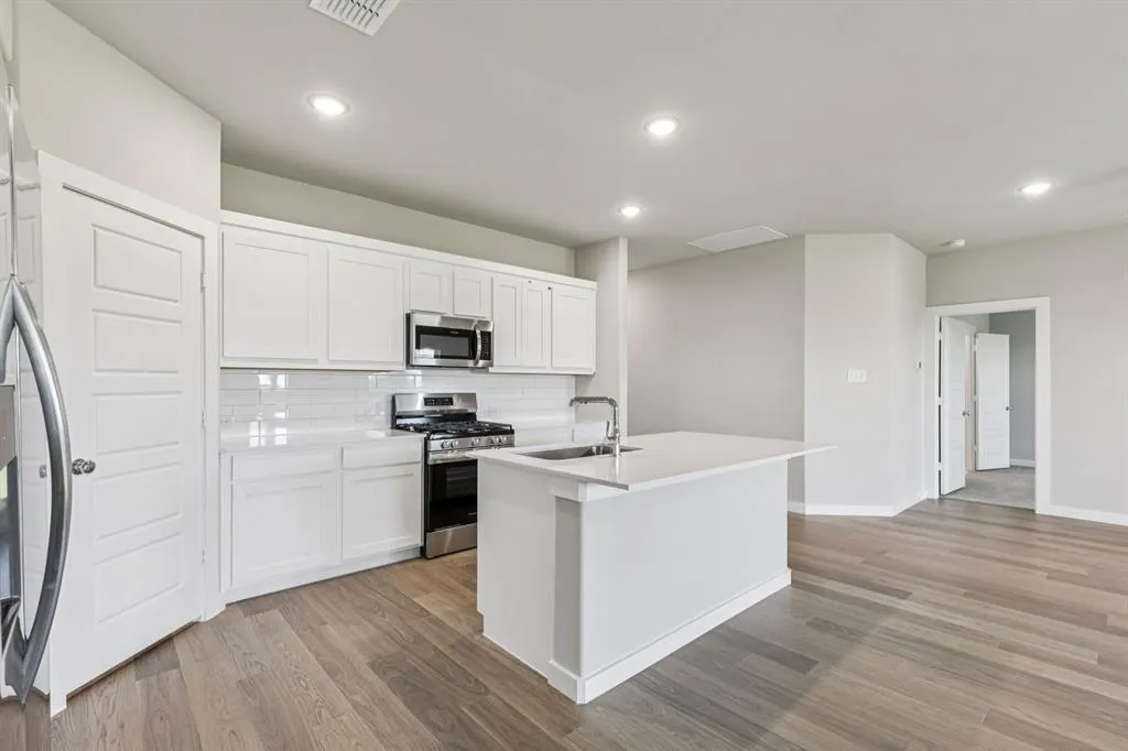 520 Regency Court