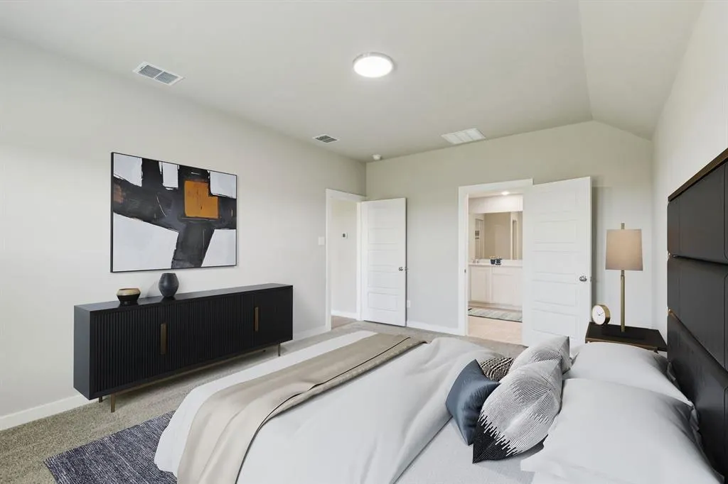 520 Regency Court