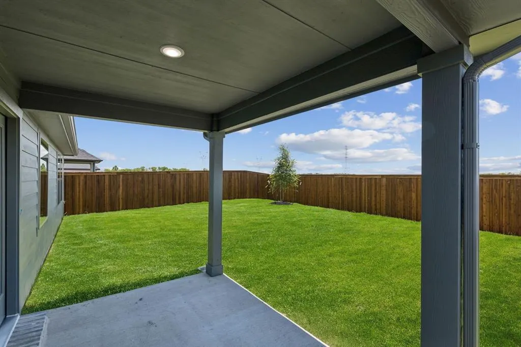 520 Regency Court
