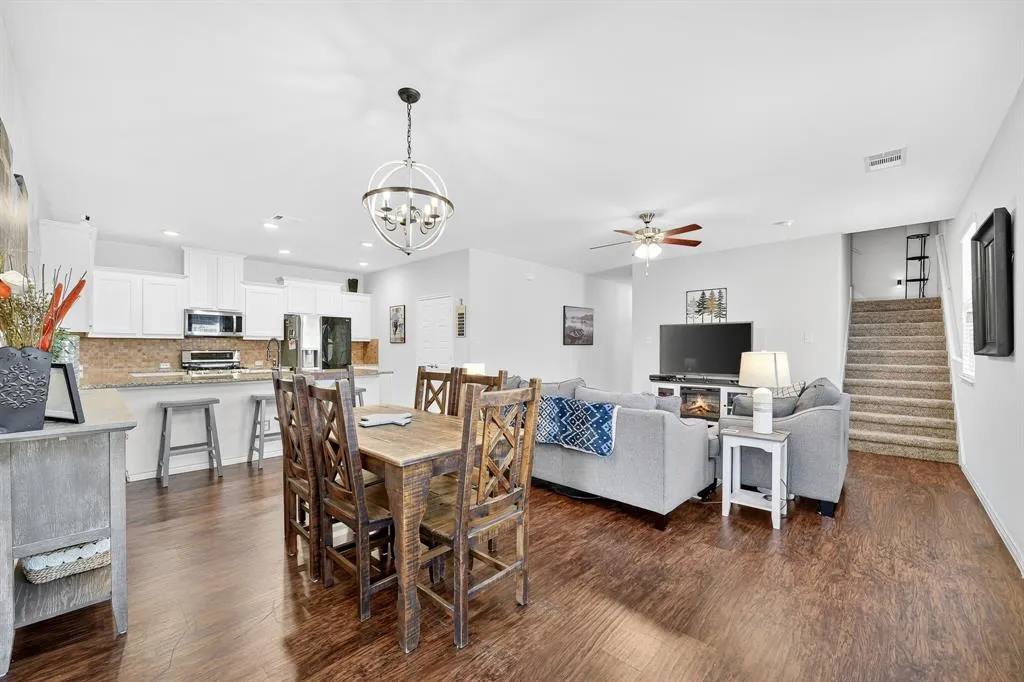 2209 Barx Drive