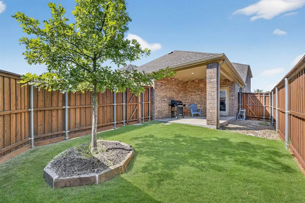 2209 Barx Drive