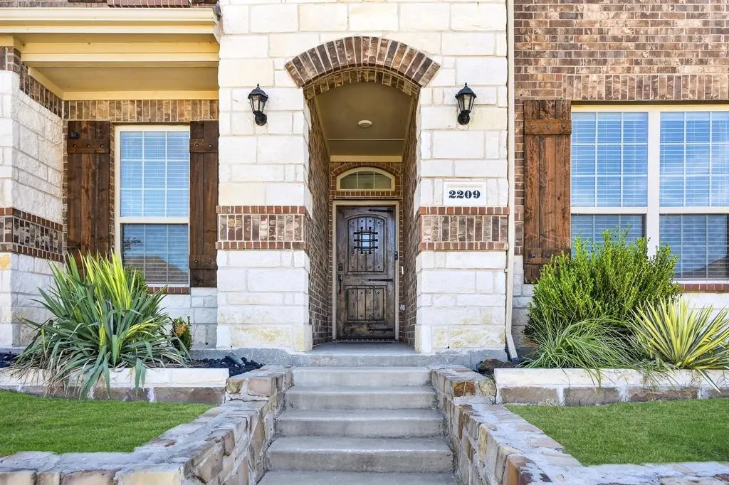 2209 Barx Drive