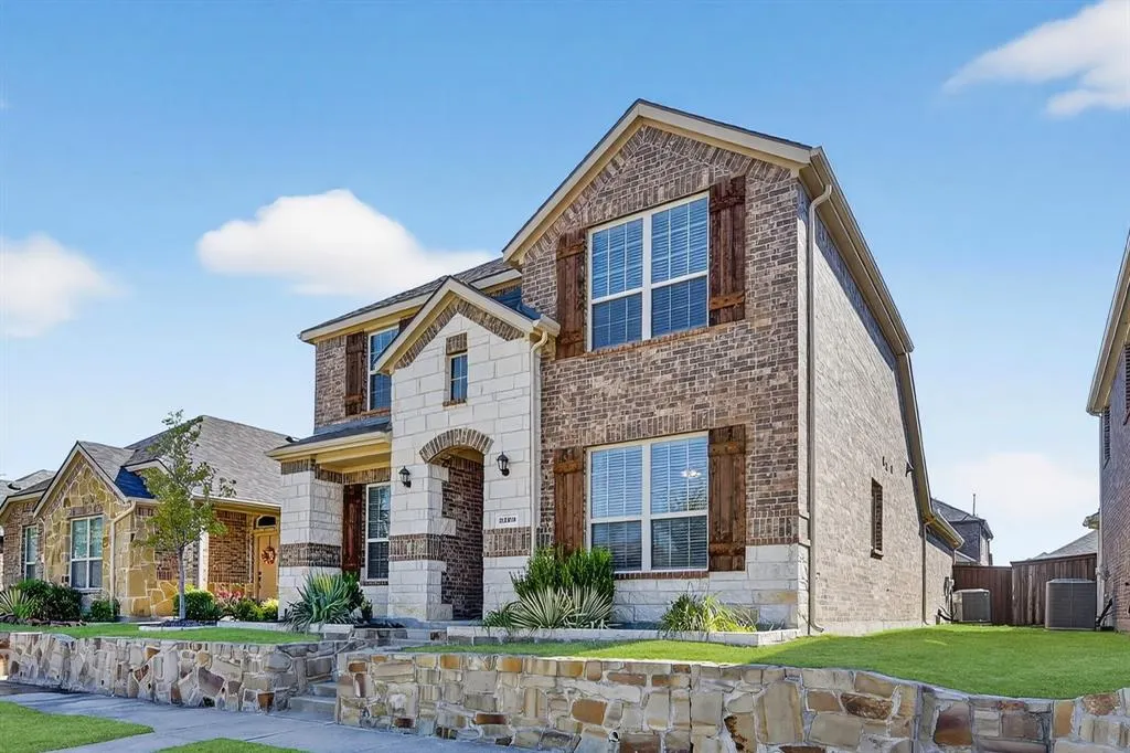 2209 Barx Drive