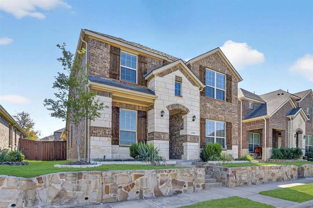 2209 Barx Drive