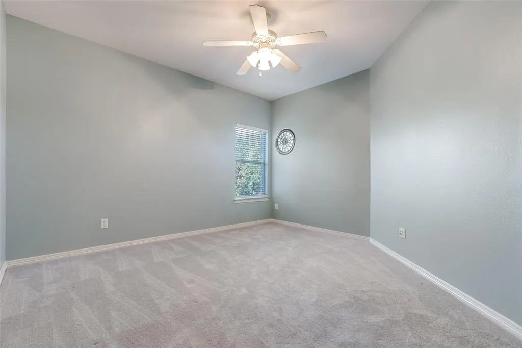 4546 Warwick Lane