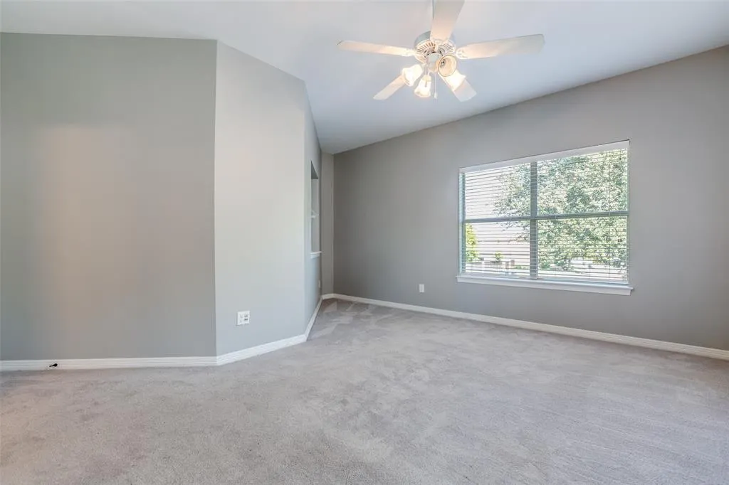 4546 Warwick Lane
