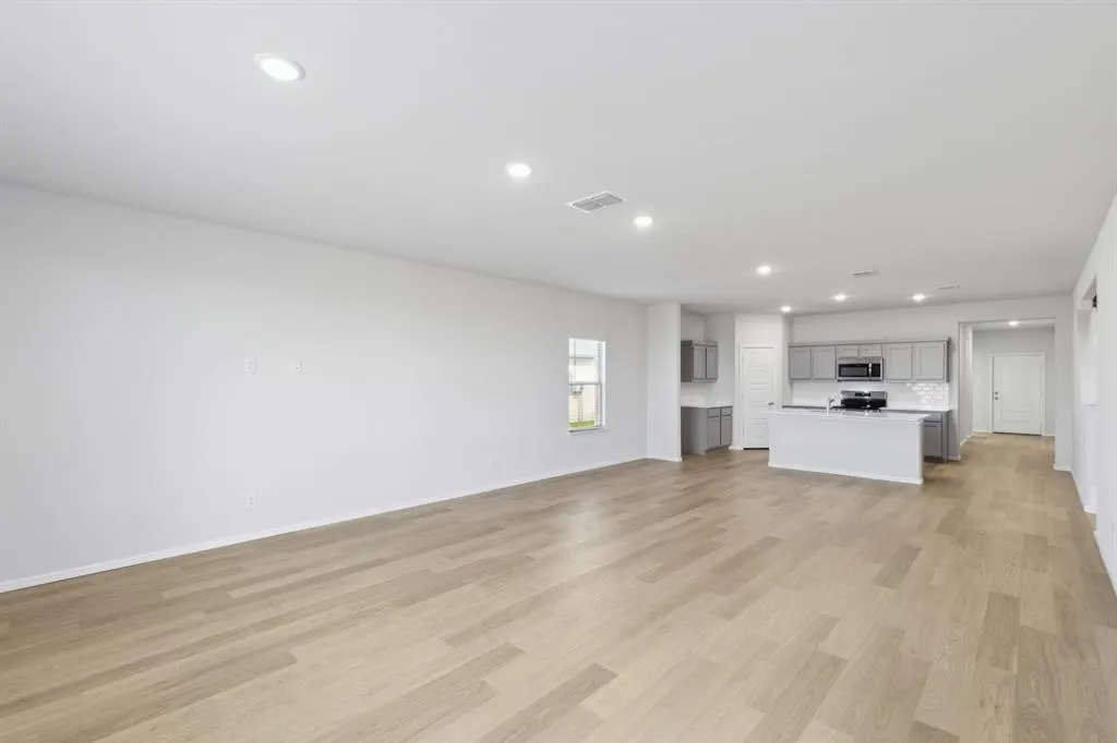 524 Regency Court