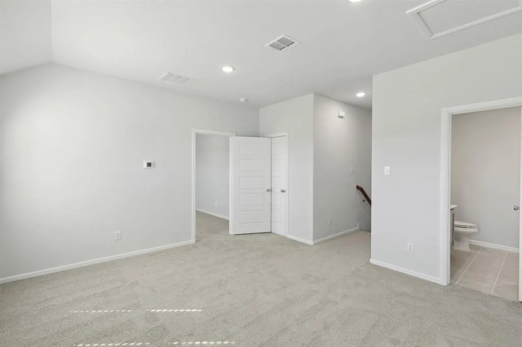 524 Regency Court