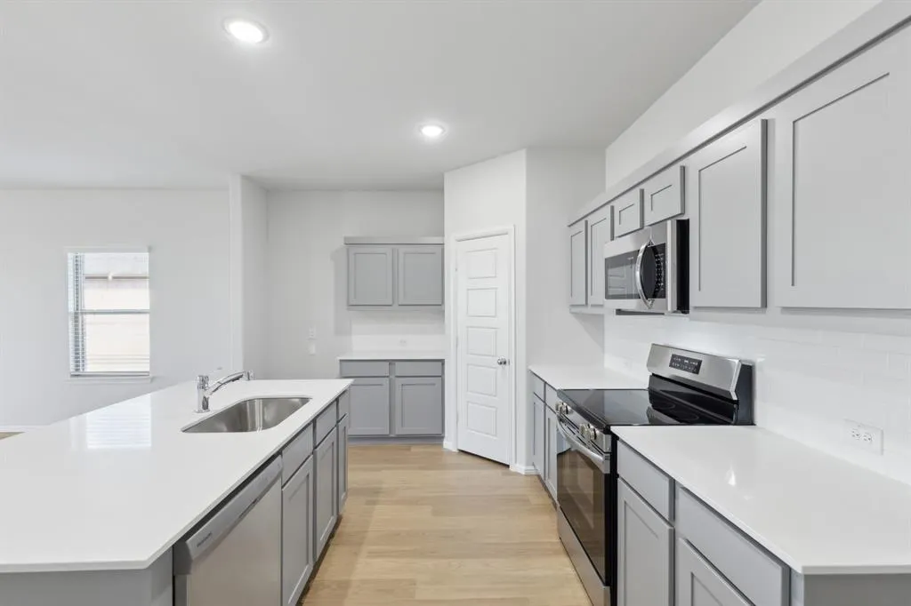 524 Regency Court