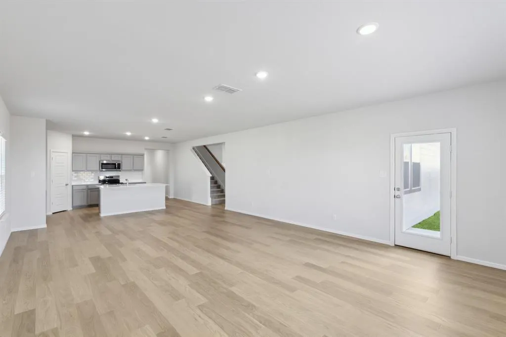 524 Regency Court