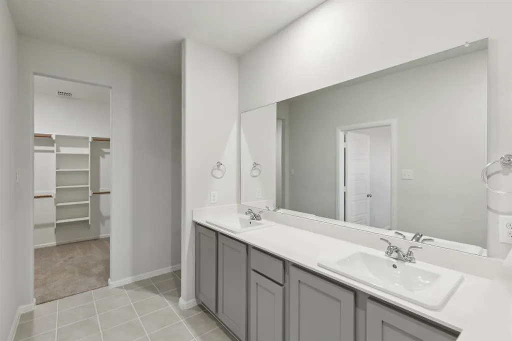 524 Regency Court
