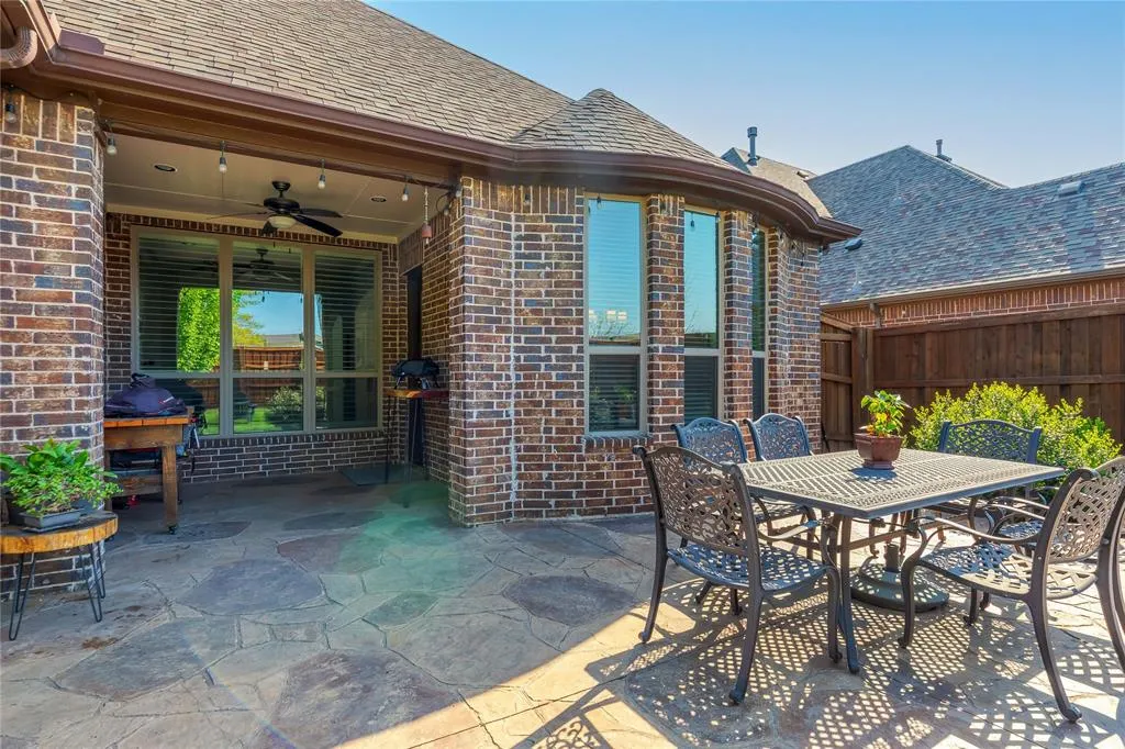 4020 Angelina Drive