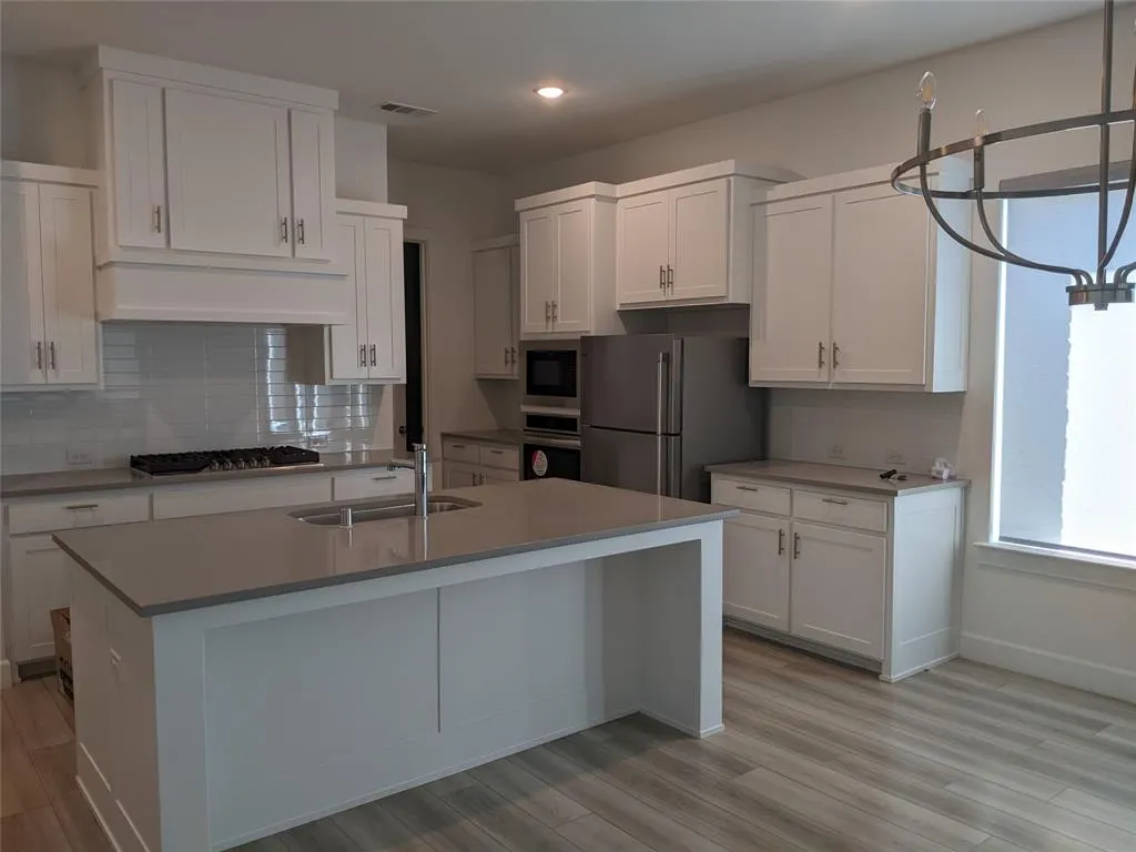 4908 Celestial Road