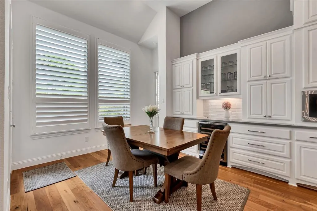 8516 Autumn Lake Trail
