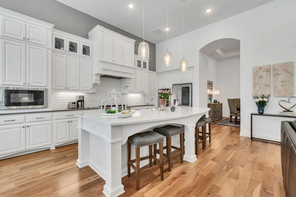 8516 Autumn Lake Trail