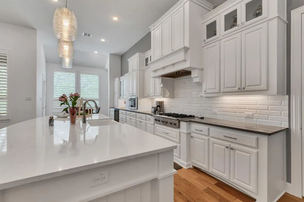 8516 Autumn Lake Trail