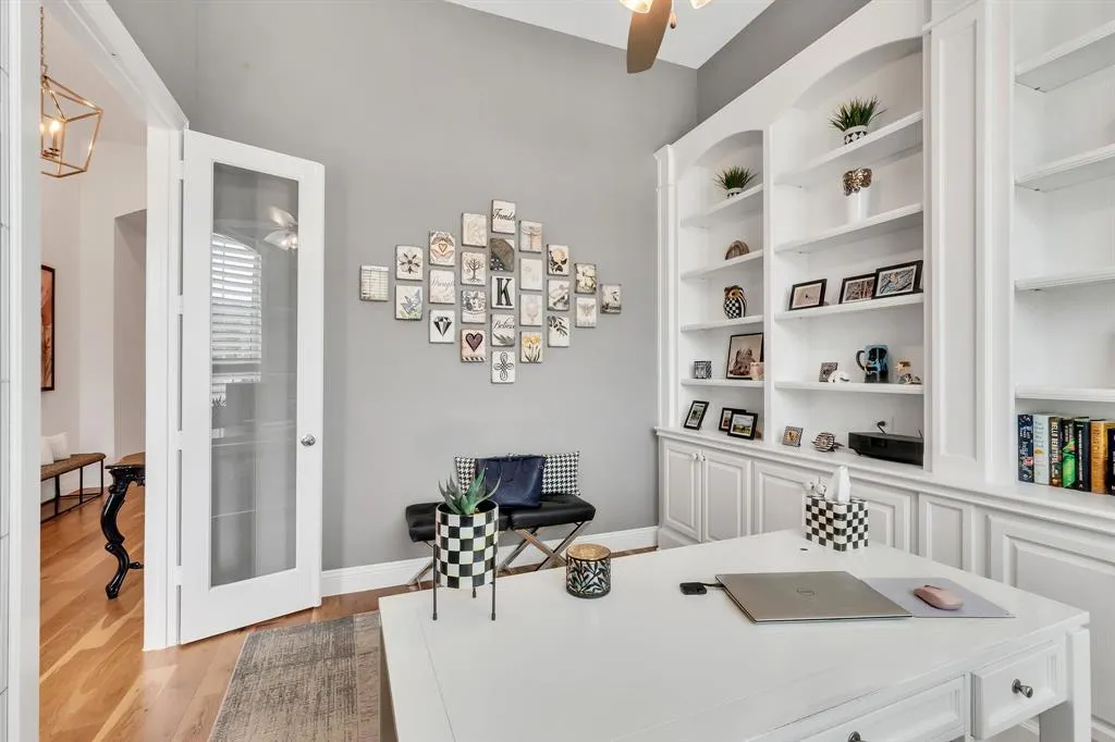 8516 Autumn Lake Trail