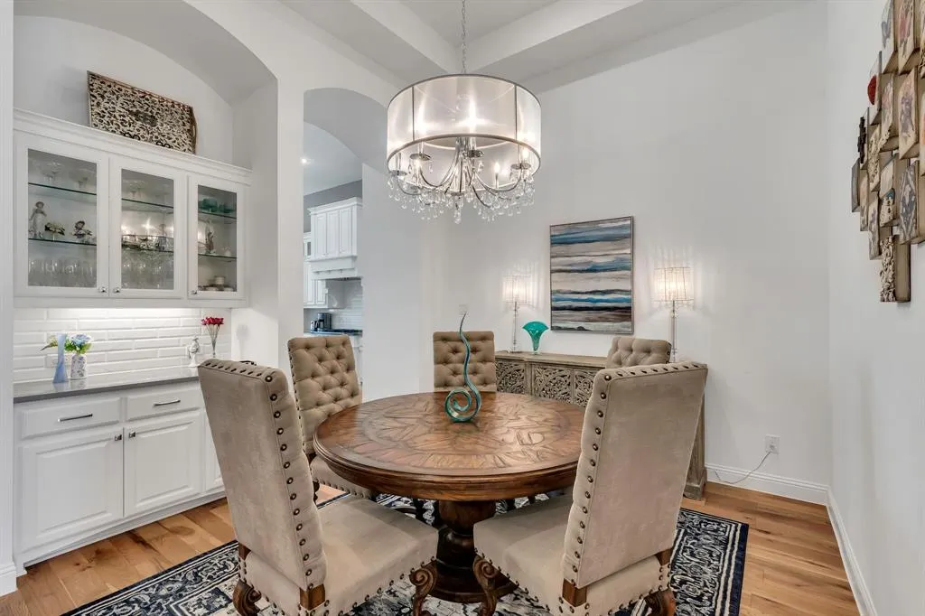 8516 Autumn Lake Trail