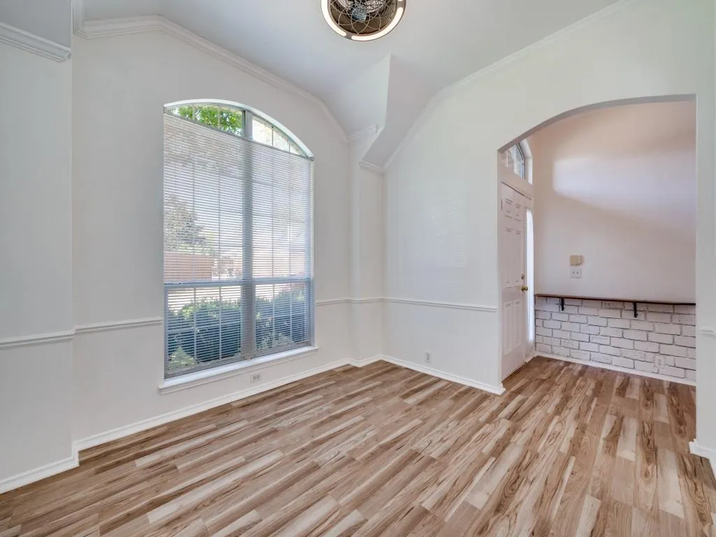 8724 Clearview Court