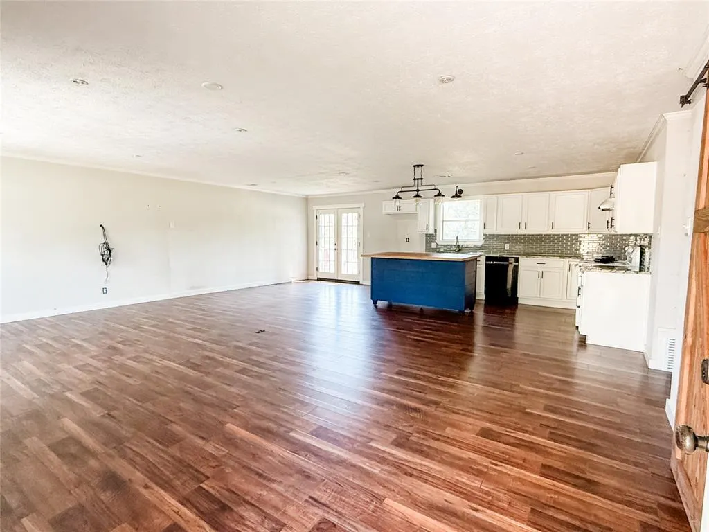 9014 Conway Road