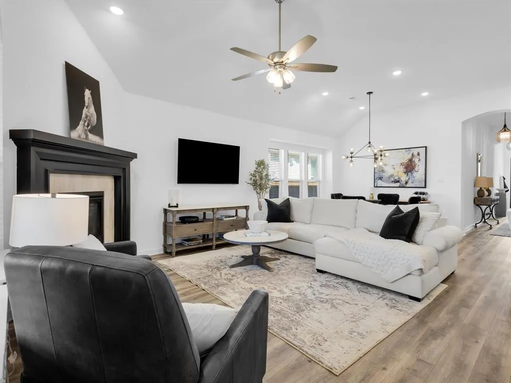 1913 Jumper Fields Drive